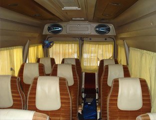 12 seater tempo traveller in delhi