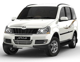 12 seater tempo traveller in delhi